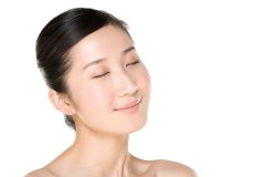 做假體豐太陽穴會有哪些不良反應(yīng)呢?